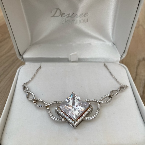 Desiree for KV Bijou Necklace - Picture 2 of 5